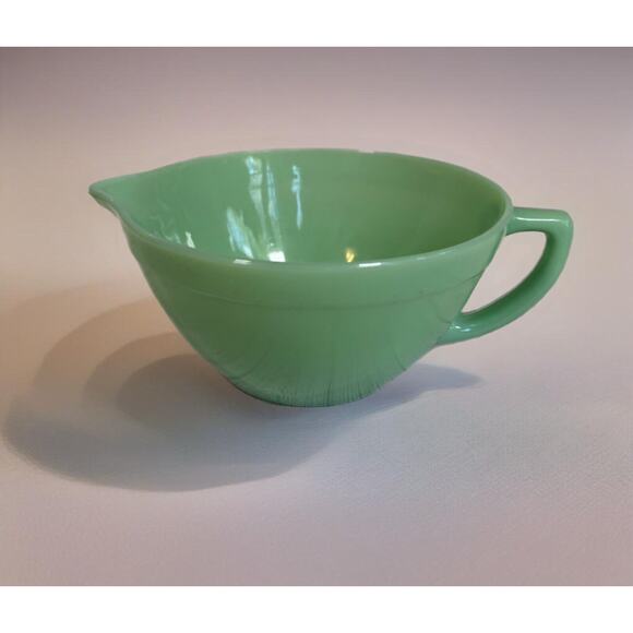 Fire King Jadeite Glass Batter Mixing Bowl W Handle Spout Vintage Milk Green 7½” - Picture 1 of 10